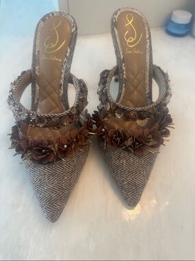 Sam Edelman Brown Tweed Pointed Toe Floral Embellished Mules